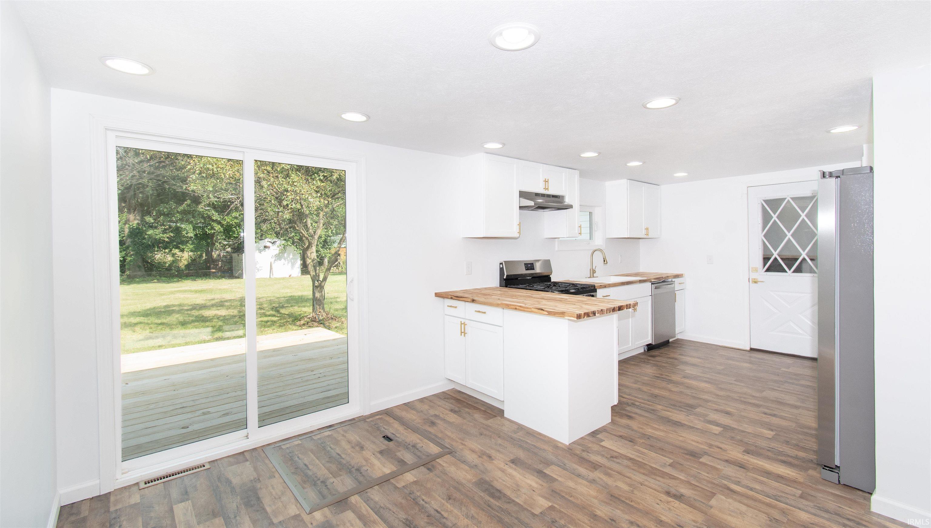53268 Stryker Street Elkhart IN 46514