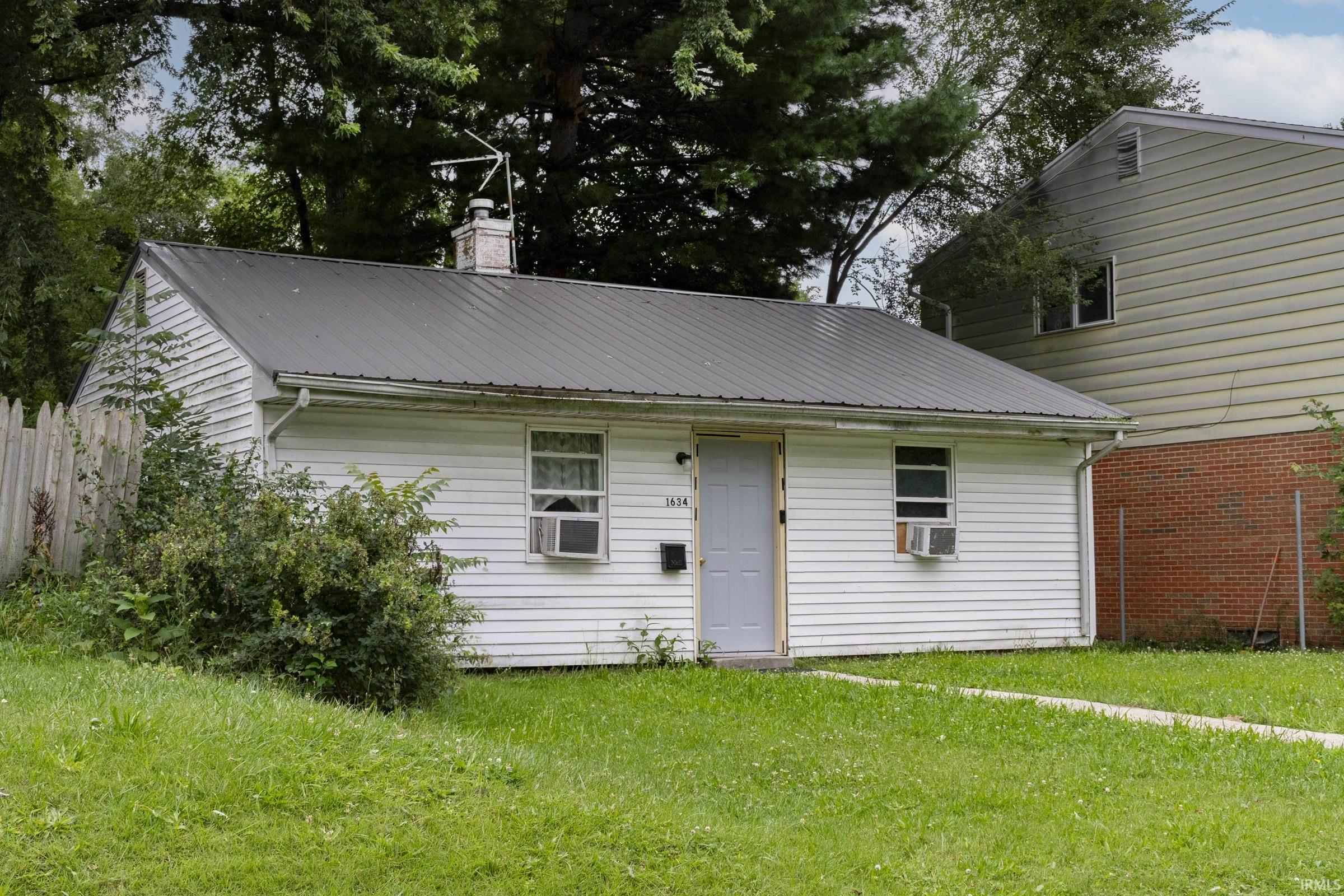 1634 N Olive Street South Bend IN 46628