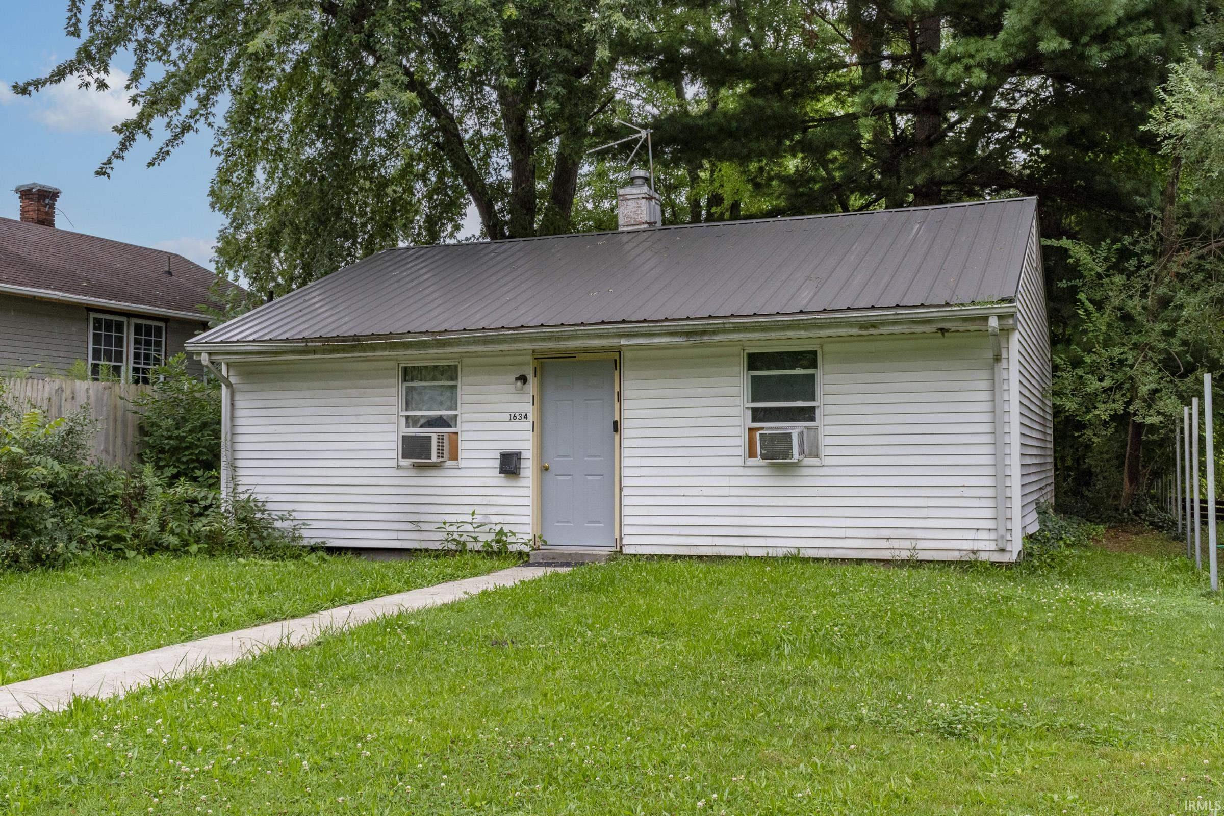 1634 N Olive Street South Bend IN 46628