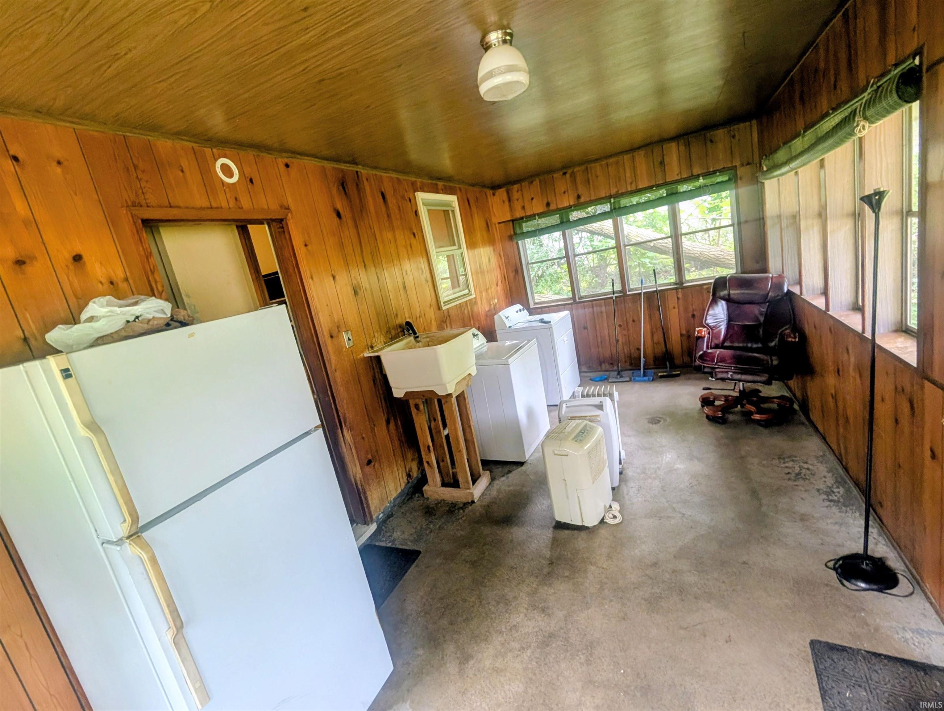 55453 Glenn Road South Bend IN 46628