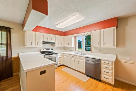 3501 W State Road 28 Muncie IN 47303