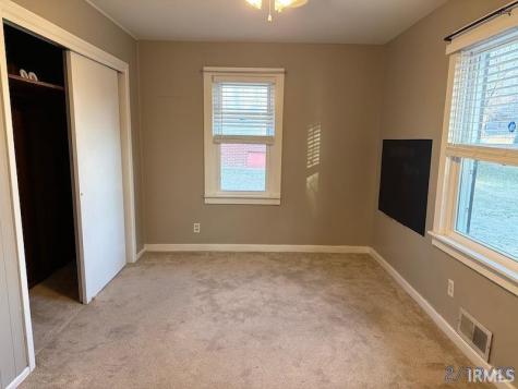 7601 Eichele Drive Evansville IN 47712