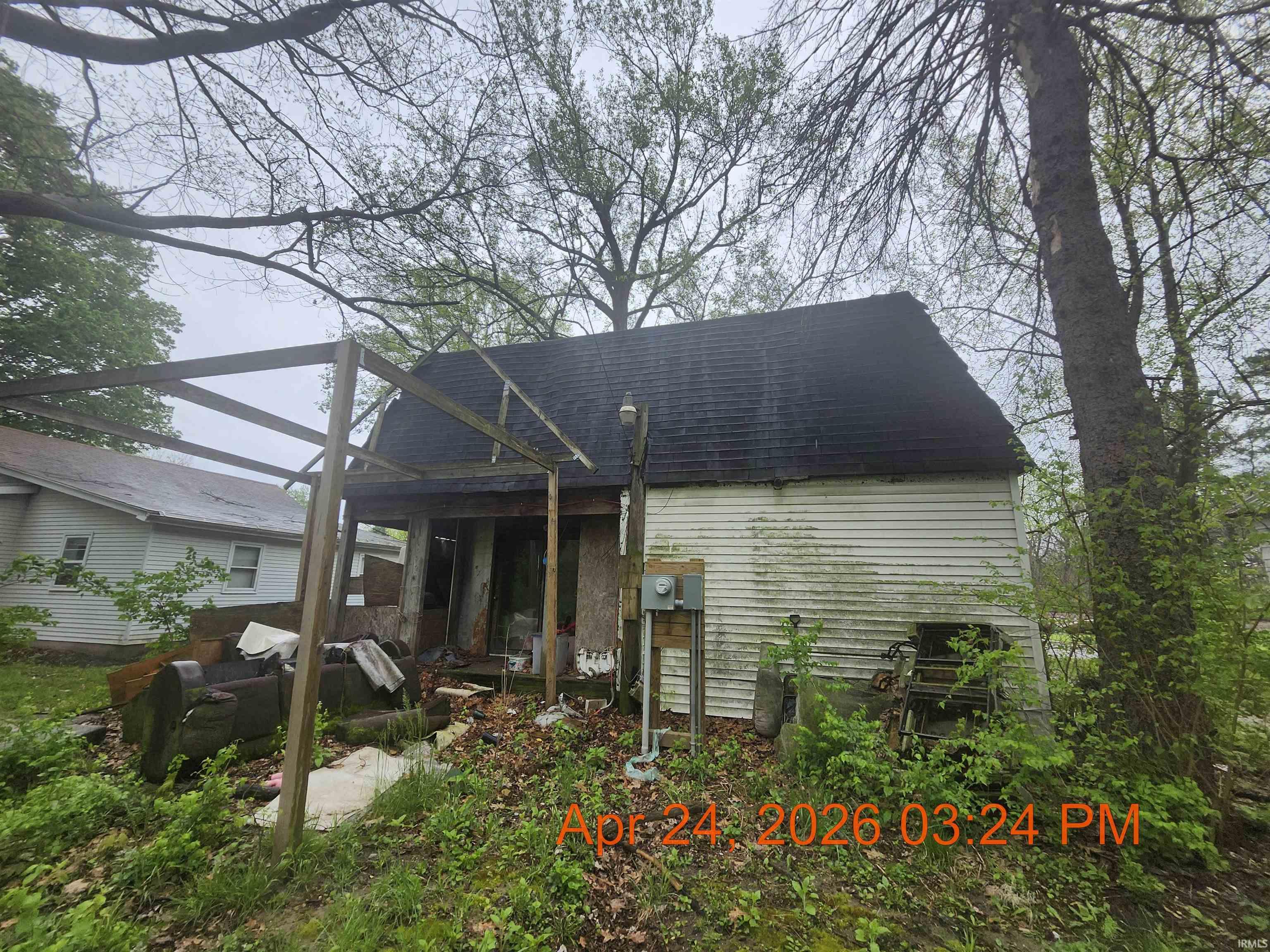 302 E Apple Street Argos IN 46501