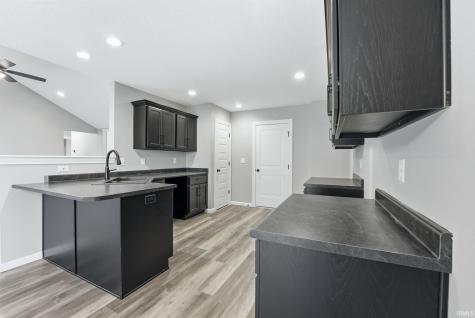 995 Lagonda Trail Fort Wayne IN 46818