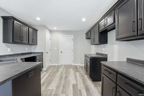 995 Lagonda Trail Fort Wayne IN 46818