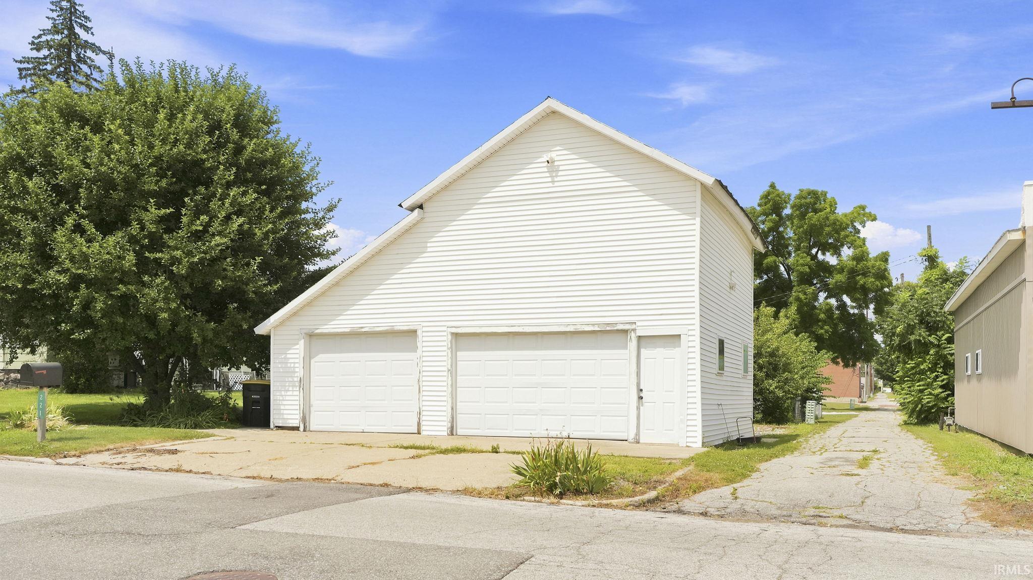 221 S Poplar Street Lagrange IN 46761