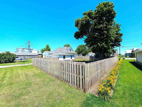 202 S Burke Street Wolcott IN 47995