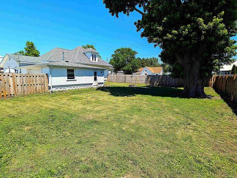 202 S Burke Street Wolcott IN 47995