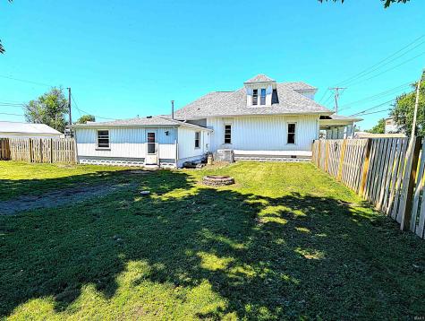 202 S Burke Street Wolcott IN 47995
