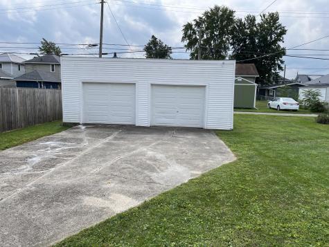 37 W Taylor Street Huntington IN 46750