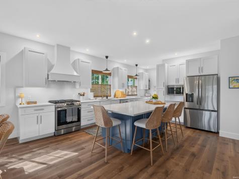 6031 E Pickwick Road Syracuse IN 46567