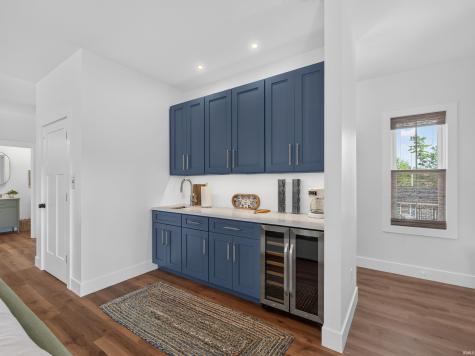 6031 E Pickwick Road Syracuse IN 46567
