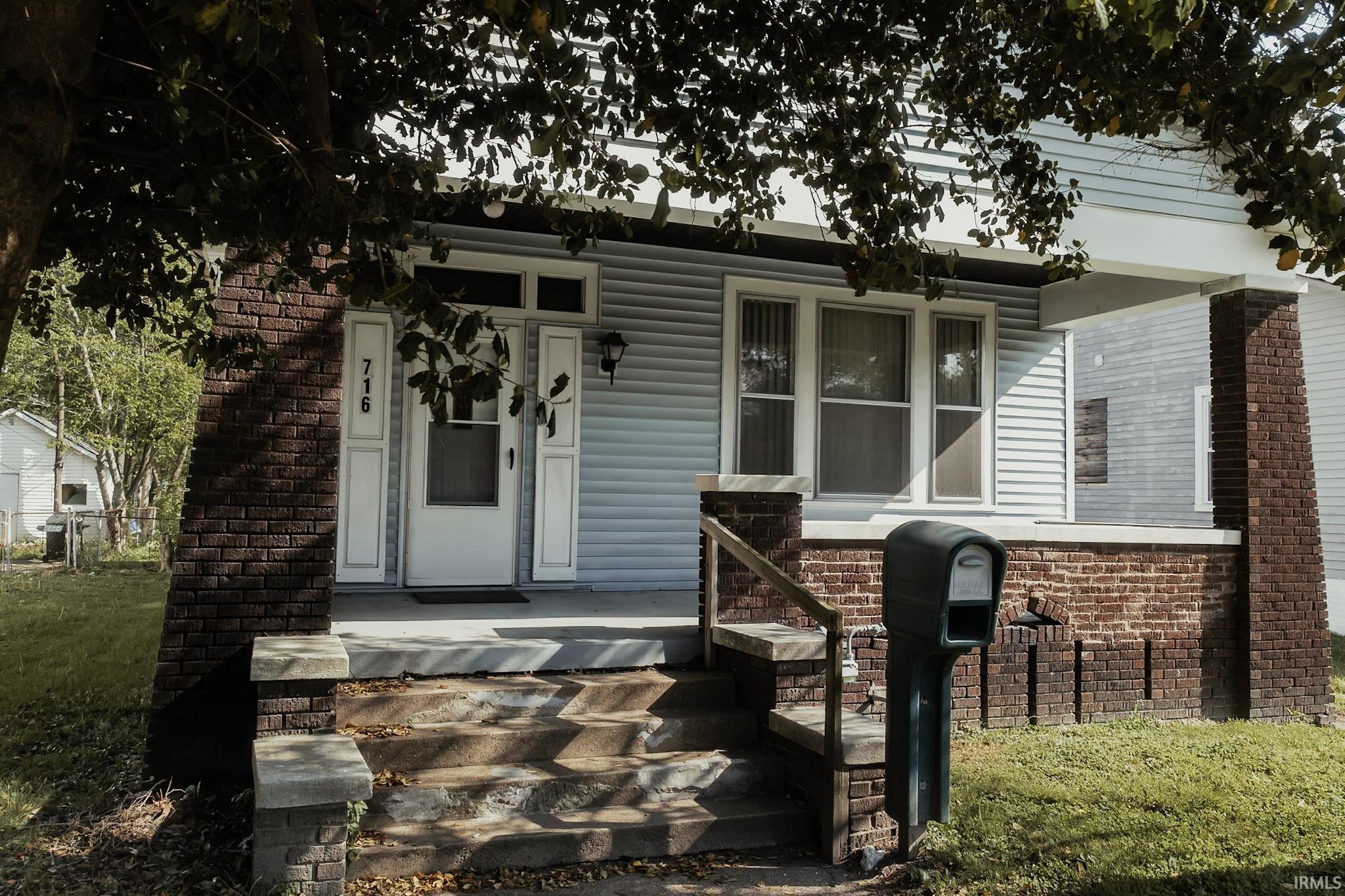 716 Waggoner Avenue Evansville IN 47713