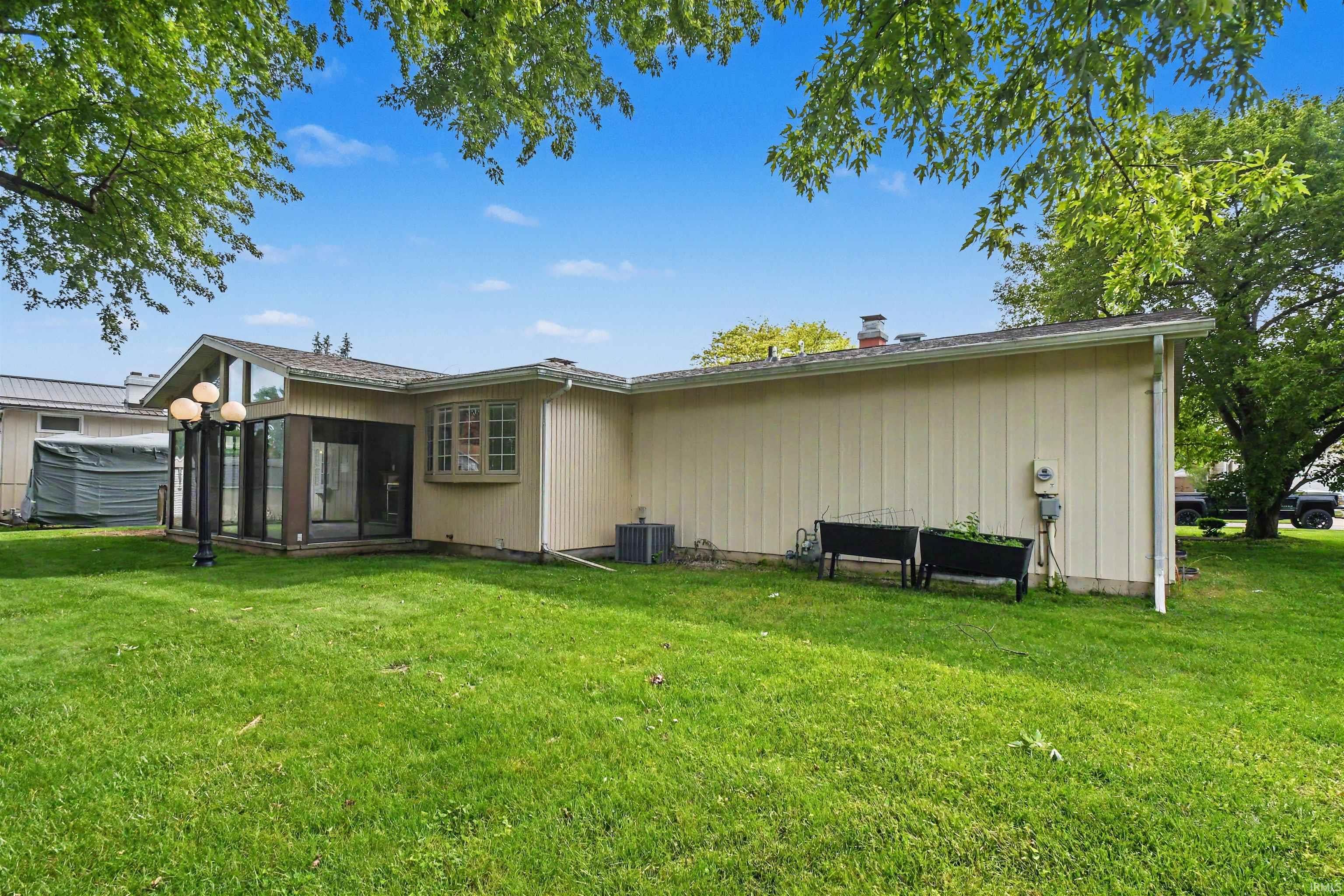 5601 Cape Cod Lane South Bend IN 46614