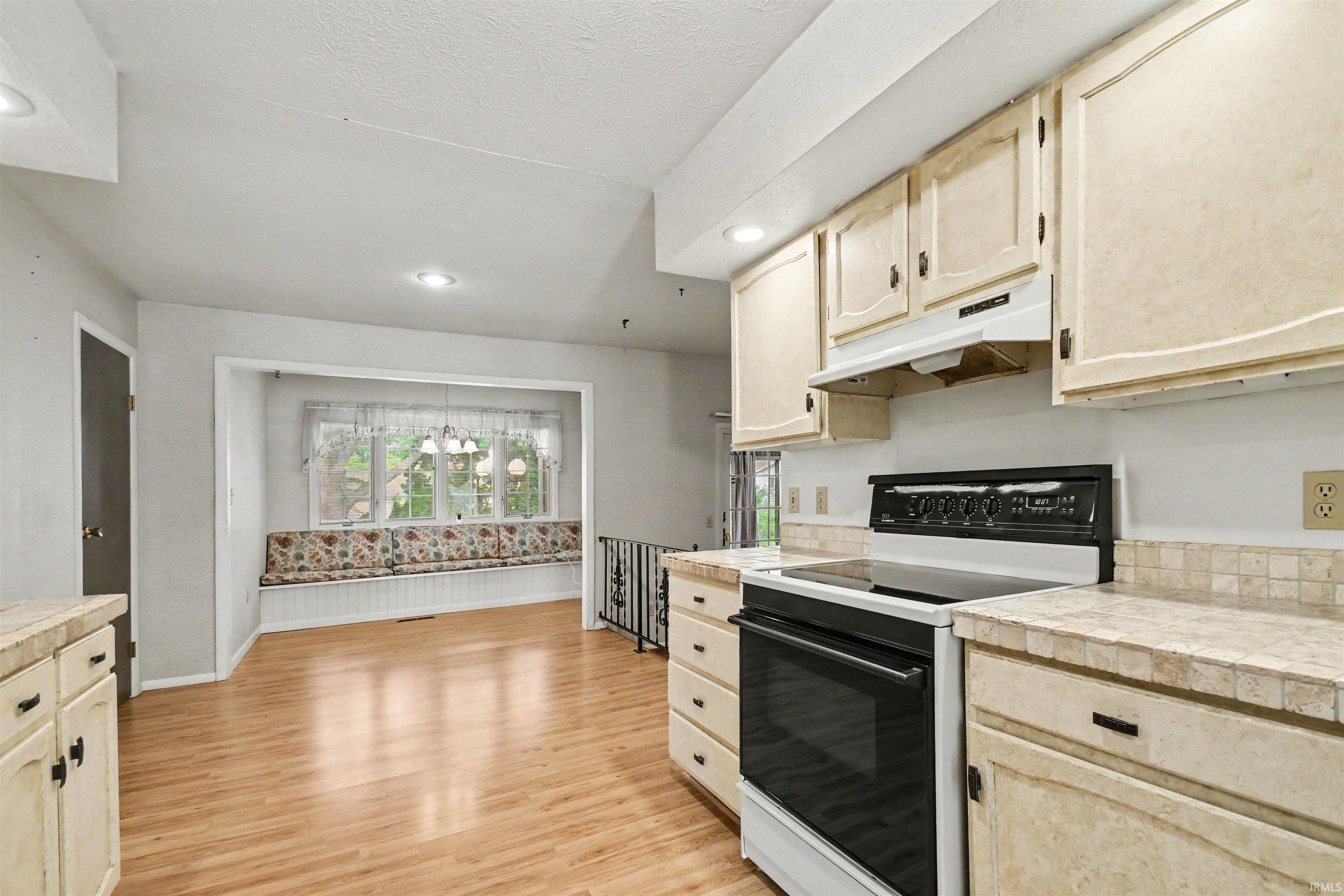 5601 Cape Cod Lane South Bend IN 46614