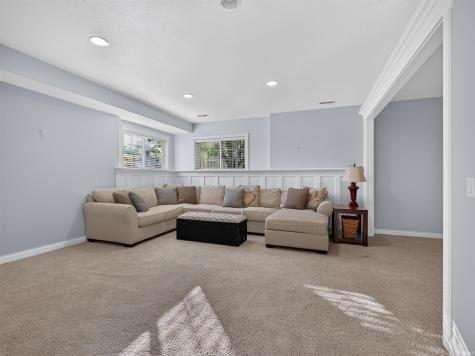 1927 Klehm Court Fort Wayne IN 46814