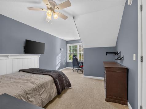 1927 Klehm Court Fort Wayne IN 46814