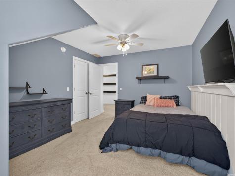1927 Klehm Court Fort Wayne IN 46814