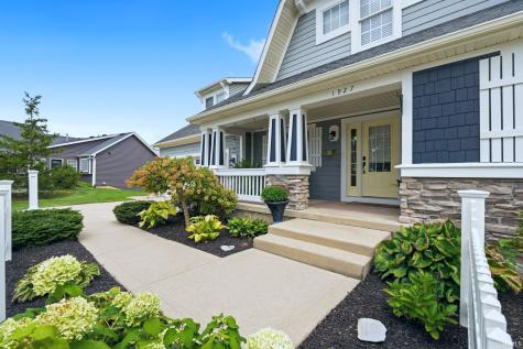 1927 Klehm Court Fort Wayne IN 46814