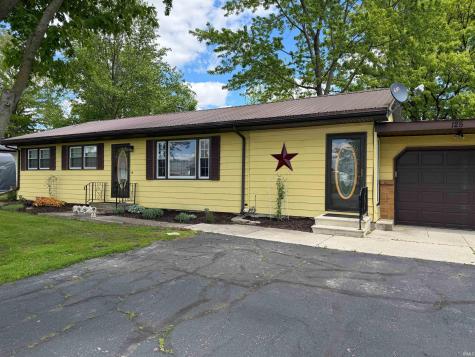 125 Bittersweet Lane Geneva IN 46740