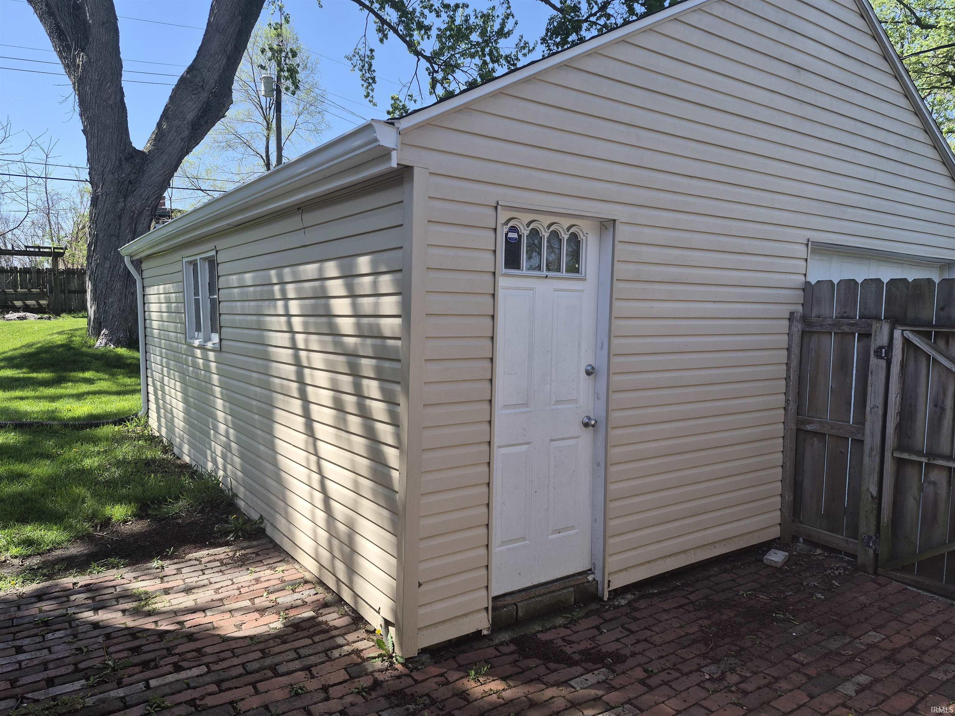 410 Barbie Street South Bend IN 46614