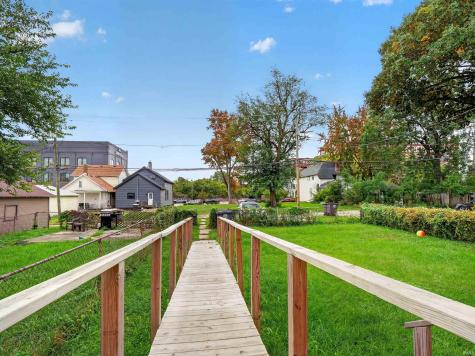 525 Lavina Street Fort Wayne IN 46802