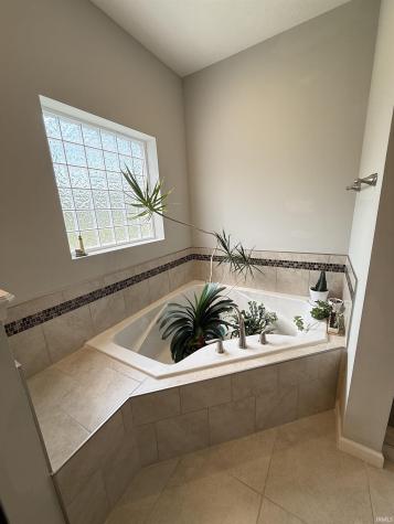 4571 E Jennings Loop Monticello IN 47960