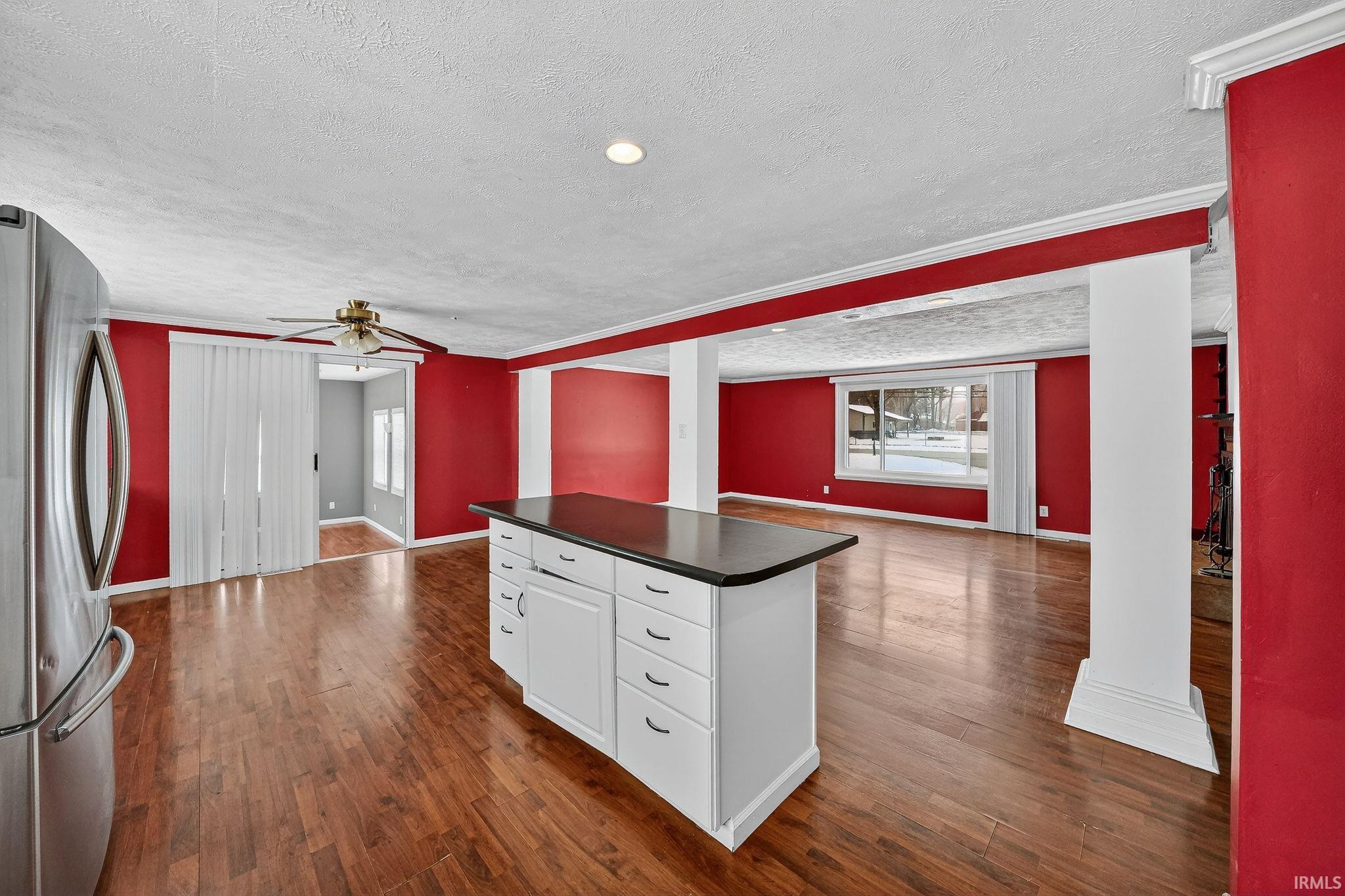 52040 Avanelle Street Granger IN 46530