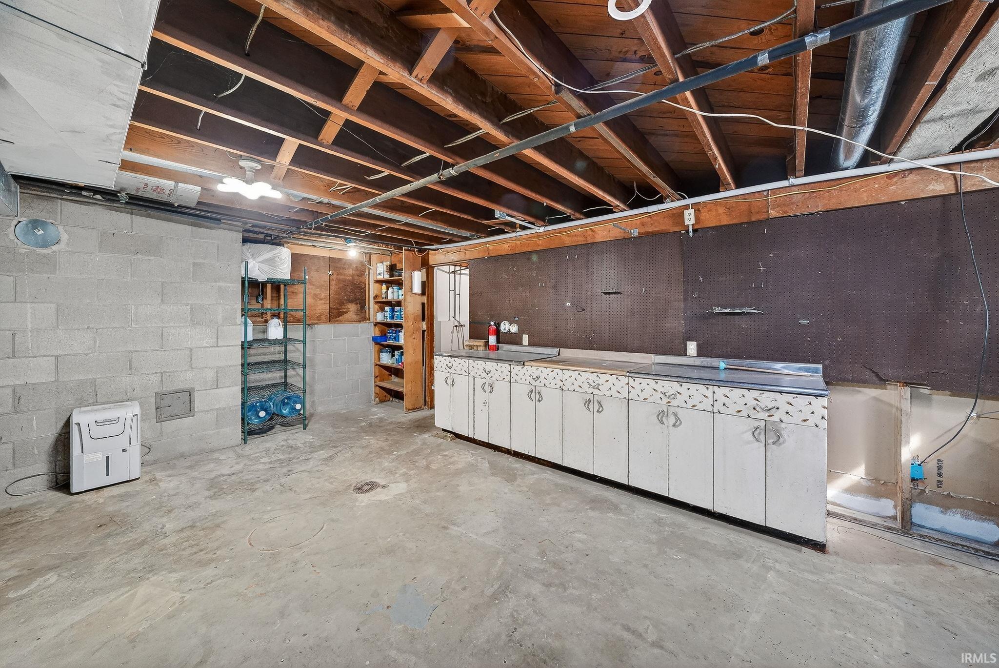 52040 Avanelle Street Granger IN 46530
