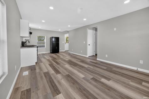 914 W Divison Road Jasper IN 47546