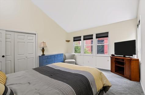 2812 W Fawkesway Drive Bloomington IN 47404