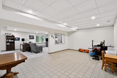 2812 W Fawkesway Drive Bloomington IN 47404