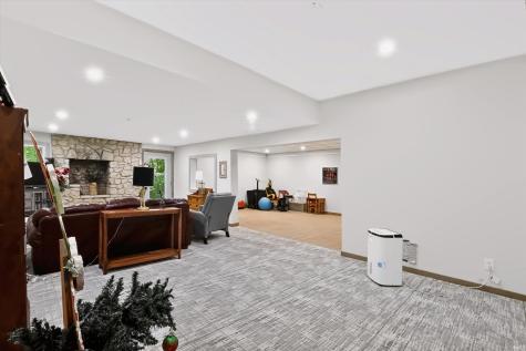 2812 W Fawkesway Drive Bloomington IN 47404