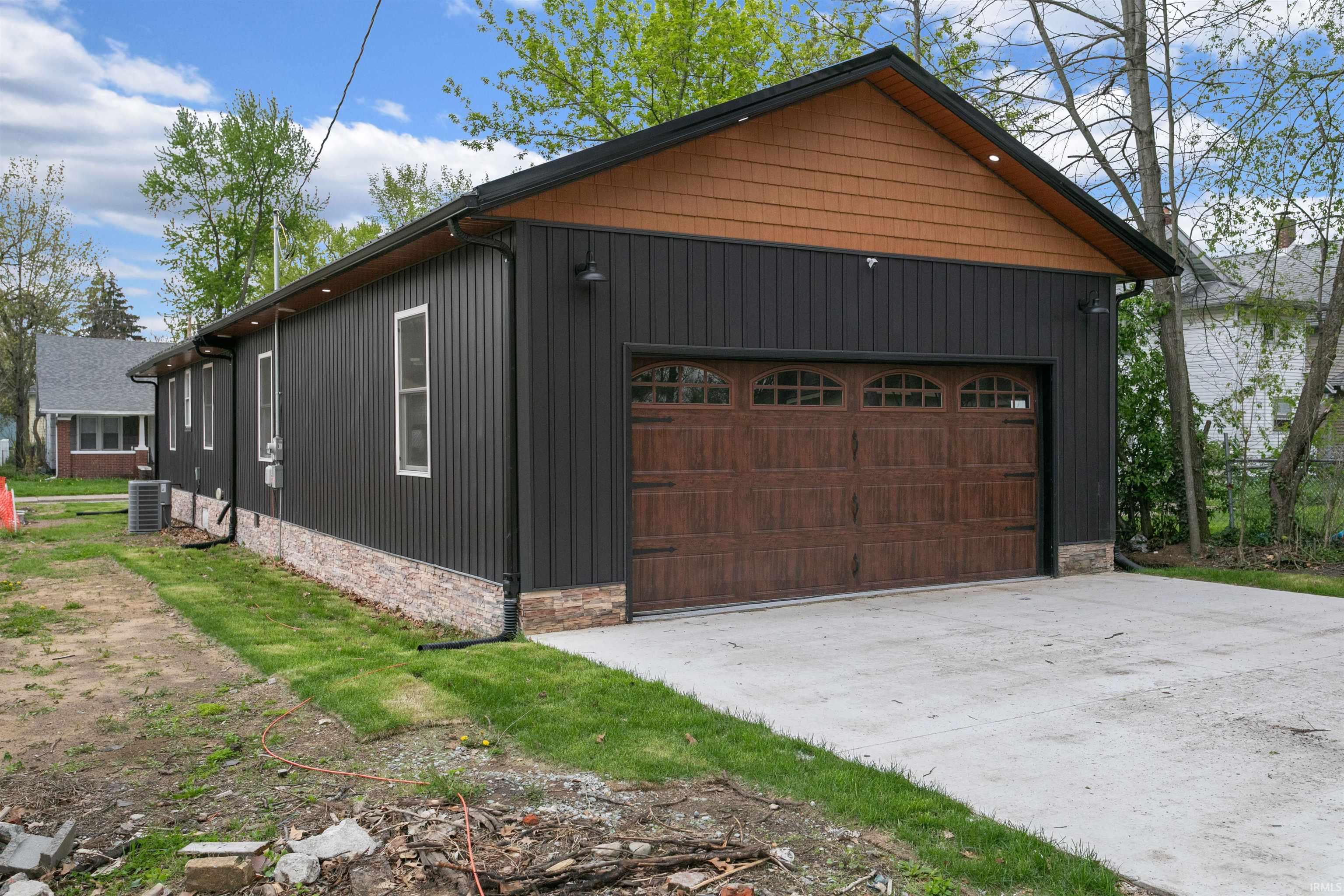 1229 Miner Street South Bend IN 46617