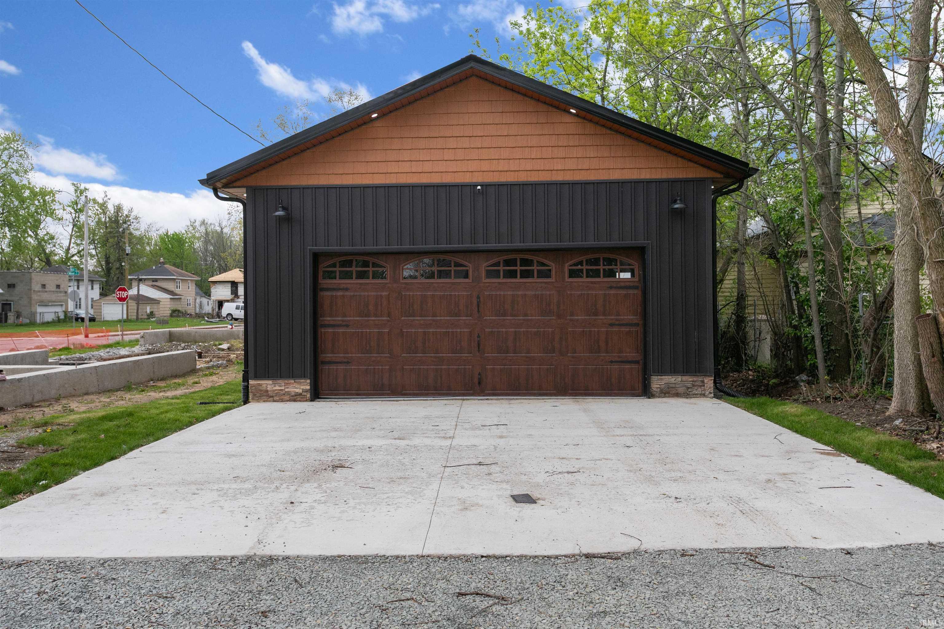 1229 Miner Street South Bend IN 46617