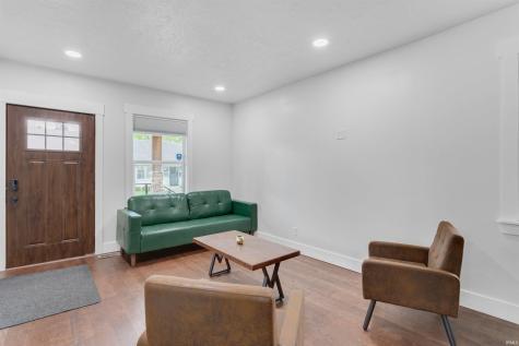 1229 Miner Street South Bend IN 46617