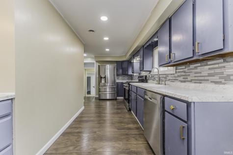 2100 N Rosewood Avenue Muncie IN 47304