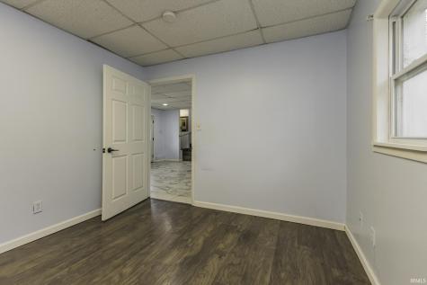 2100 N Rosewood Avenue Muncie IN 47304