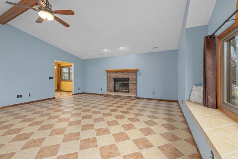 210 Knoll Ridge Boulevard Kendallville IN 46755