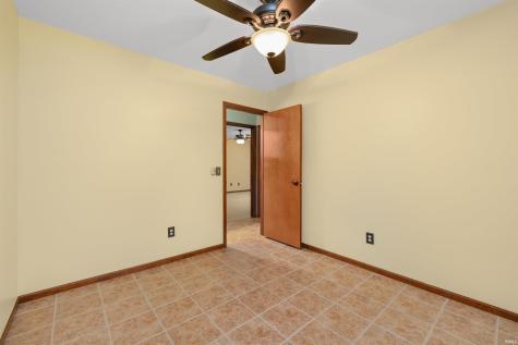 210 Knoll Ridge Boulevard Kendallville IN 46755