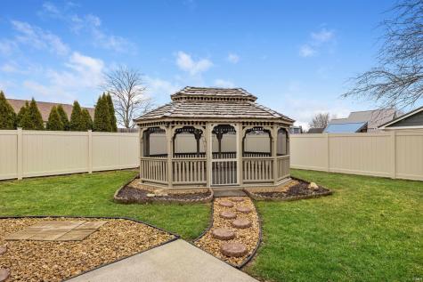 210 Knoll Ridge Boulevard Kendallville IN 46755