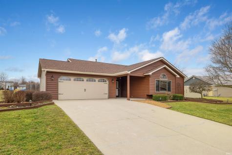 210 Knoll Ridge Boulevard Kendallville IN 46755