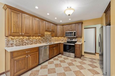 210 Knoll Ridge Boulevard Kendallville IN 46755