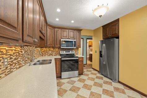 210 Knoll Ridge Boulevard Kendallville IN 46755