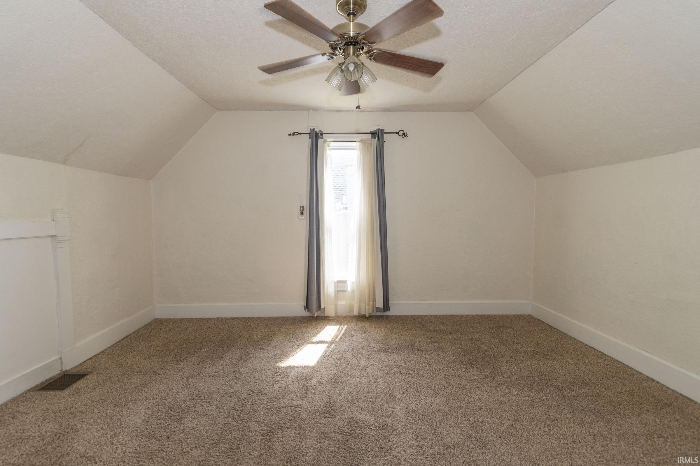 806 E Walnut Street Nappanee IN 46550