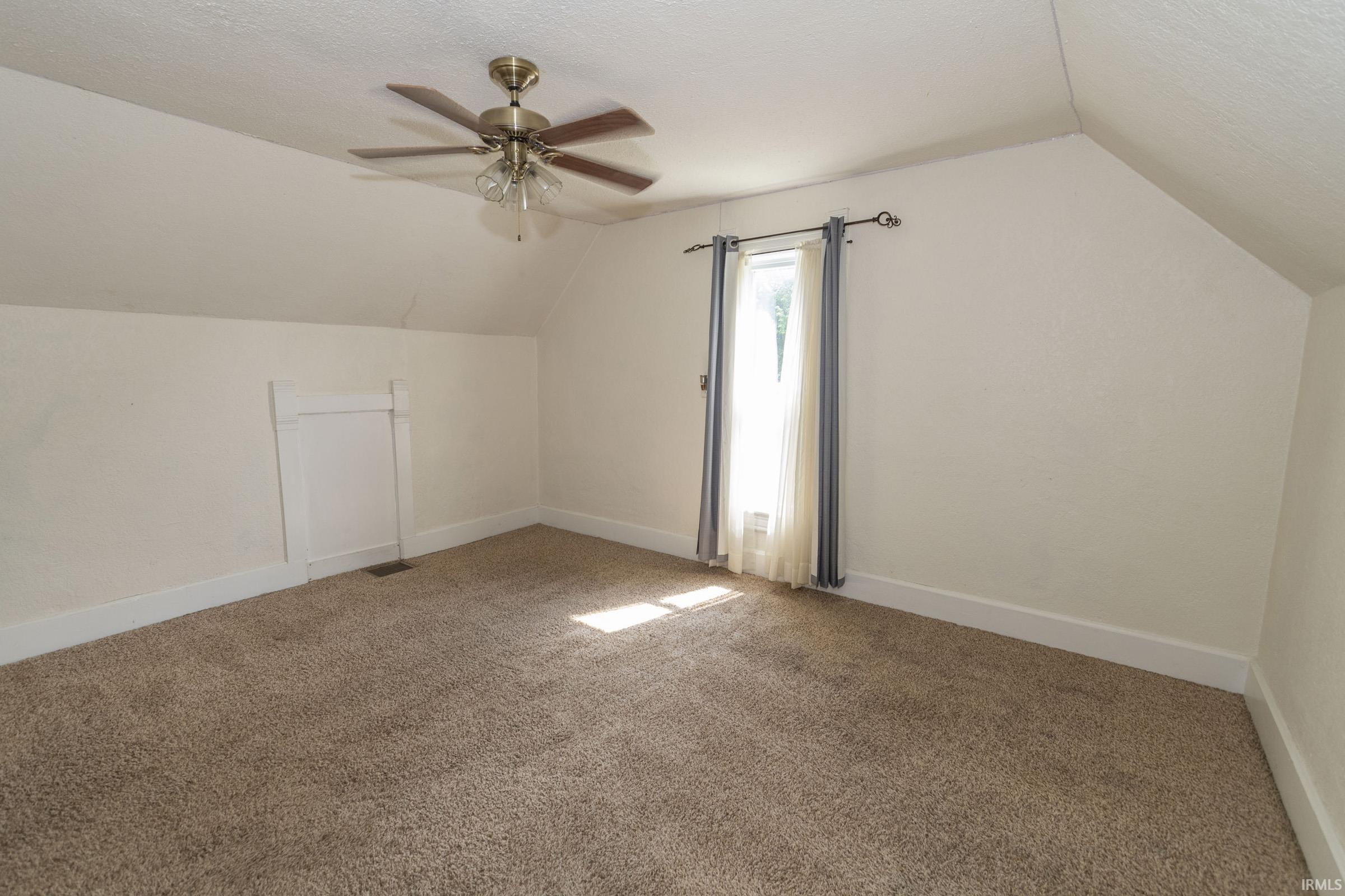806 E Walnut Street Nappanee IN 46550