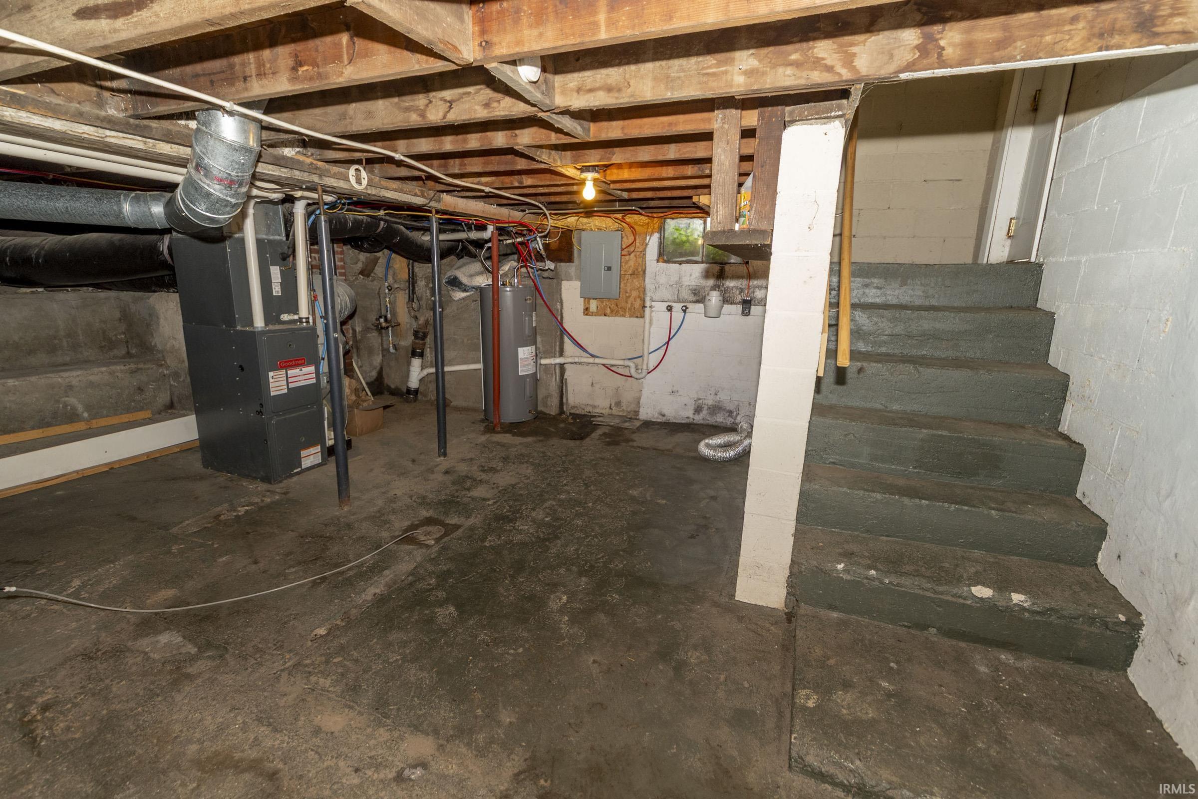 806 E Walnut Street Nappanee IN 46550