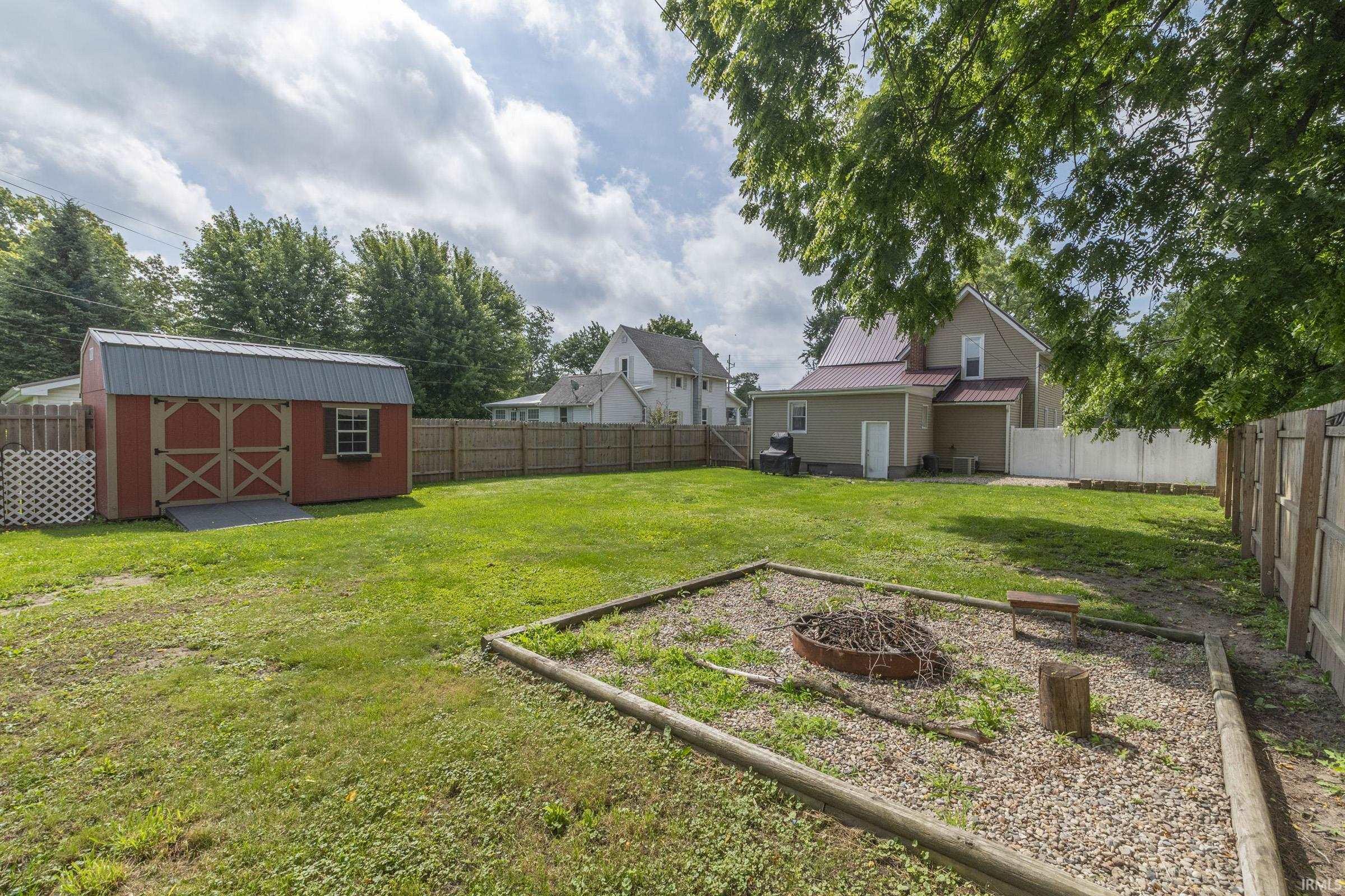 806 E Walnut Street Nappanee IN 46550
