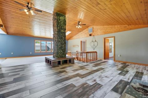 11401 W 500 S Road Mentone IN 46539