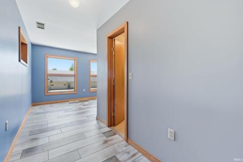 11401 W 500 S Road Mentone IN 46539